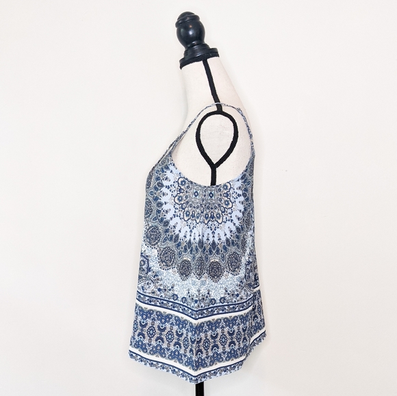 🦋LAST🦋 NWT E&M Blue Patterned Cami Top, Size Small - Picture 3 of 4